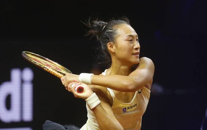Stuttgart , Porsche Tennis Grand Prix , Qinwen Zheng ( CHN )