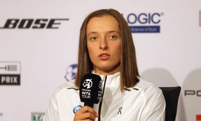 Stuttgart , Porsche Tennis Grand Prix , Iga Swiatek ( POL )