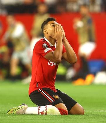 Mandatory Credit: Photo by Kieran McManus Shutterstock (13873490az) Casemiro of Manchester United, ManU shows a look of dejection as he is shown a yellow card Sevilla v Manchester United, UEFA Europa League, Quarter-Final, Second Leg, Football, Ramon Sanchez-Pizjuan Stadium, Seville, Spain - 20 Apr 2023 Sevilla v Manchester United, UEFA Europa League, Quarter-Final, Second Leg, Football, Ramon Sanchez-Pizjuan Stadium, Seville, Spain - 20 Apr 2023 Copyright: xKieranxMcManus Shutterstockx 13873490az