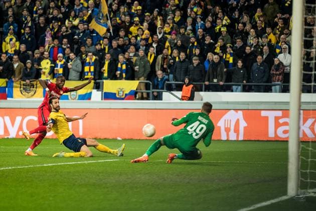 UEFA Europa League Viertelfinale: Royale Union Saint Gilloise - Bayer 04 Leverkusen Moussa Diaby (Bayer 04 Leverkusen, 19), Anthony Moris (Royale Union Saint Gilloise, 49) UEFA Europa League Viertelfinale: Royale Union Saint Gilloise - Bayer 04 Leverkusen, Bruessel, Anderlecht Stadium Copyright: xBEAUTIFULxSPORTS Wunderlx