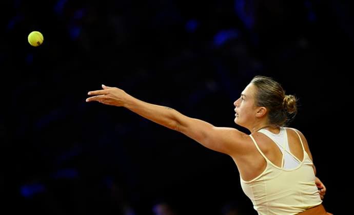 Aryna Sabalenka (BLR) Aktion Aufschlag Tennis Damen Porsche-Cup Porsche Tennis Grand Prix GP Stuttgart 2023 Porsche Arena 21.04.2022 DFL REGULATIONS PROHIBIT ANY USE OF PHOTOGRAPHS AS IMAGE SEQUENCES AND OR QUASI-VIDEO Porsche Tennis Grand Prix GP Stuttgart 2023