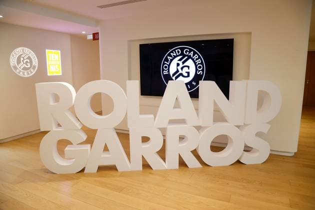 Paris 21.04.2022, Tennis, Pressekonferenz French Open 2023 Roland-Garros , FRA, Paris, Roland Garros Bild: v. li. Symbolfoto, Symbolbild: Logo, Roland Garros 2023 Copyright: HMBxMedia AntonioxBorga