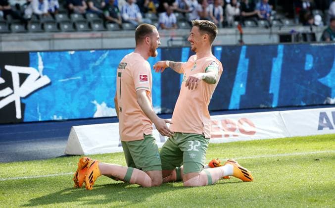 Sport Themen der Woche KW16 Sport Bilder des Tages Marvin Ducksch jubelnd nach 0:2, Marco Friedl Freude Emotion Jubel Fußball Fussball DFL Bundesliga Herren 29.Spieltag Saison 2022 2023 22.04.2023 Hertha BSC Berlin vs. SV Werder Bremen DFL regulations prohibit any use of photographs as image sequences and or quasi-video *** Marvin Ducksch cheering after 0 2, Marco Friedl joy emotion jubilation sports soccer soccer DFL Bundesliga men 29 matchday season 2022 2023 22 04 2023 Hertha BSC Berlin vs SV Werder Bremen DFL regulations prohibit any use of photographs as image sequences and or quasi video