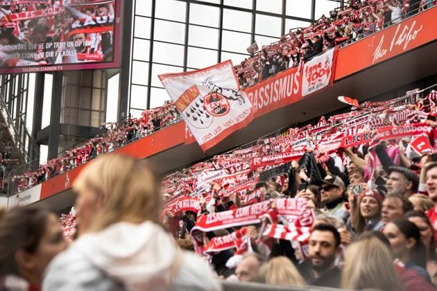 GER, 1.FFBL, 1.FC Koeln vs Eintracht Frankfurt 23.04.2023, RheinEnergieSTADION, Koeln, GER, 1.FFBL, 1.FC Koeln vs Eintracht Frankfurt im Bild picture shows 1. FC Koeln Fans vor dem Spiel, Gestik, Mimik, Emotionen *** GER, 1 FFBL, 1 FC Koeln vs Eintracht Frankfurt 23 04 2023, RheinEnergieSTADION, Koeln, GER, 1 FFBL, 1 FC Koeln vs Eintracht Frankfurt in picture picture shows 1 FC Koeln fans before the game, gestures, facial expressions, emotions nordphotoxGmbHx xChristianxSchulze nph000300