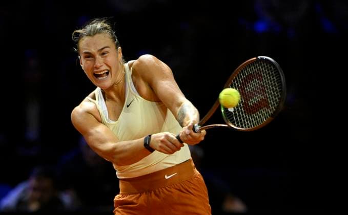 Sport Bilder des Tages Aryna Sabalenka (BLR) Aktion Tennis Damen Porsche-Cup Porsche Tennis Grand Prix GP Stuttgart 2023 Finale Porsche Arena 23.04.2022 DFL REGULATIONS PROHIBIT ANY USE OF PHOTOGRAPHS AS IMAGE SEQUENCES AND OR QUASI-VIDEO Porsche Tennis Grand Prix GP Stuttgart 2023