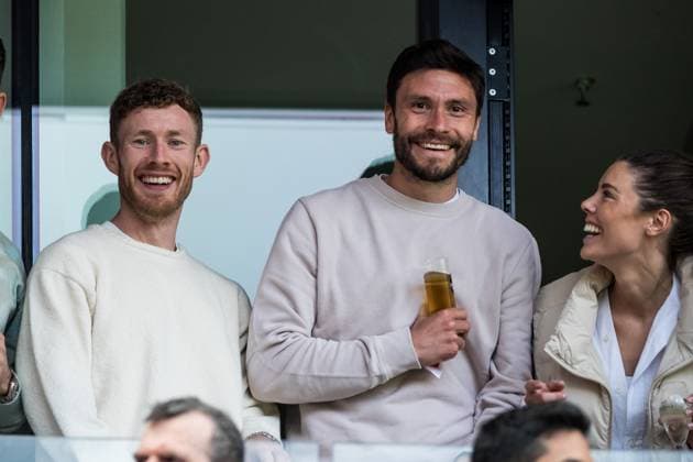 FLYERALARM Frauen Fussball Bundesliga, 1. FC Koeln - Eintracht Frankfurt Florian Kainz (1. FC Koeln) und Jonas Hector (1. FC Koeln) lachend in der Loge FLYERALARM Frauen Fussball Bundesliga, 1. FC Koeln - Eintracht Frankfurt, Koeln, Rheinenergiestadion Copyright: xBEAUTIFULxSPORTS Wunderlx