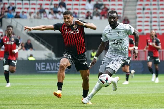 Grejohn Kyei (Clermont) - Jean Clair Todibo (OGC Nice) FOOTBALL : OGC Nice vs Clermont Foot - Ligue 1 Uber Eats - Nice - 23 04 2023 NorbertScanella Panoramic 