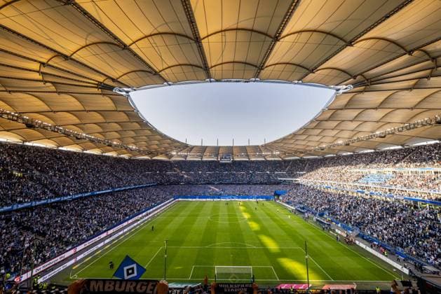 Hamburg, 21. April 2023 - Fußball, 2. Bundesliga 2022 23, Hamburger SV - FC St. Pauli: Übersicht des Hamburger Volksparkstadion, Heimspielstätte des HSV DFL REGULATIONS PROHIBIT ANY USE OF PHOTOGRAPHS AS IMAGE SEQUENCES AND OR QUASI-VIDEO.
