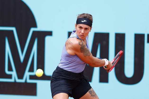April 25, 2023, MADRID, MADRID, SPAIN: Aliona Bolsova of Spain in action against Magdalena Frech of Poland during the Mutua Madrid Open 2023 celebrated at Caja Magica on March 25, 2023 in Madrid, Spain. MADRID SPAIN - ZUMAa181 20230425_zaa_a181_062 Copyright: xOscarxJ.xBarrosox