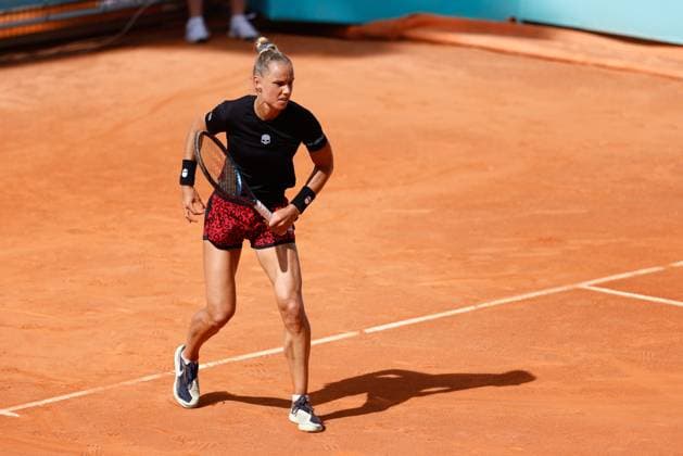 April 25, 2023, MADRID, MADRID, SPAIN: Arantxa Rus of The Netherlands in action against Anna-Lena Friedsman of Germany during the Mutua Madrid Open 2023 celebrated at Caja Magica on March 25, 2023 in Madrid, Spain. MADRID SPAIN - ZUMAa181 20230425_zaa_a181_045 Copyright: xOscarxJ.xBarrosox