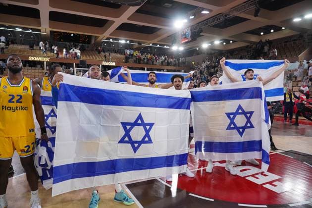 Sport Themen der Woche KW17 Sport Bilder des Tages Joie du Maccabi Playtika Tel Aviv BASKETBALL : Monaco vs Maccabi Tel Aviv - Euroleague - Playoff - Monaco - 25 04 2023 NorbertScanella Panoramic 