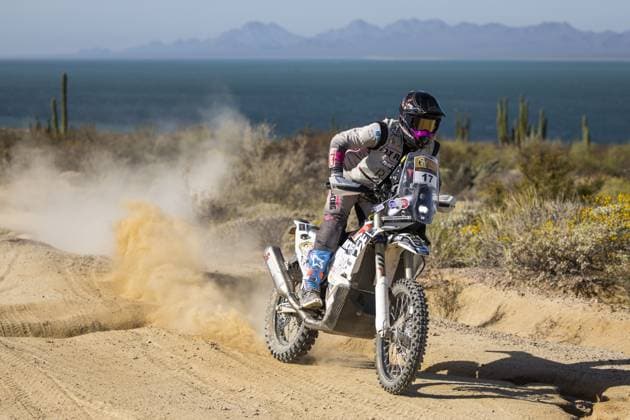17 DUMONTIER Romain (fra), HT Rally Raid Husqvarna Racing, Husqvarna 450 Rally, FIM W2RC, action during the Stage 2 of the Sonora Rally 2023, 3rd round of the 2023 World Rally-Raid Championship, between Hermosillo and Penasco on April 25th, 2023 in Penasco, Mexico - AUTO - W2RC - SONORA RALLY 2023 DPPI Panoramic  05323003__DE_6934