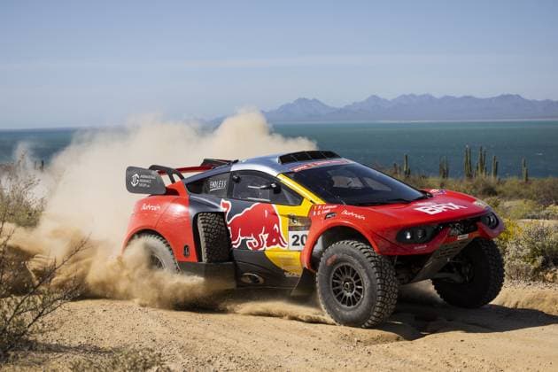 200 LOEB Sebastien (fra), LURQUIN Fabian (bel), Bahrain Raid Xtreme, Prodrive Hunter, FIA W2RC, action during the Stage 2 of the Sonora Rally 2023, 3rd round of the 2023 World Rally-Raid Championship, between Hermosillo and Penasco on April 25th, 2023 in Penasco, Mexico - AUTO - W2RC - SONORA RALLY 2023 DPPI Panoramic  05323003__DE_7216