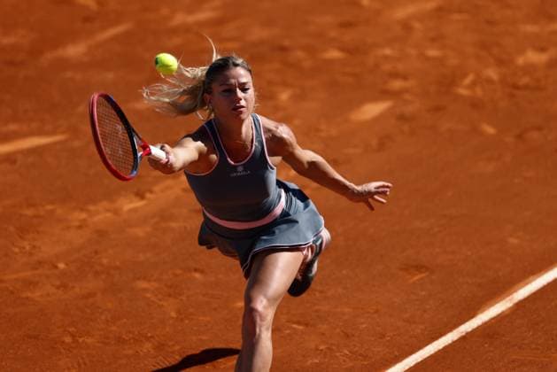 April 26, 2023, MADRID, MADRID, SPAIN: Camila Giorgi of Italy in action against Mayar Sherif of Egipt during the Mutua Madrid Open 2023 celebrated at Caja Magica on March 26, 2023 in Madrid, Spain. MADRID SPAIN - ZUMAa181 20230426_zaa_a181_033 Copyright: xOscarxJ.xBarrosox