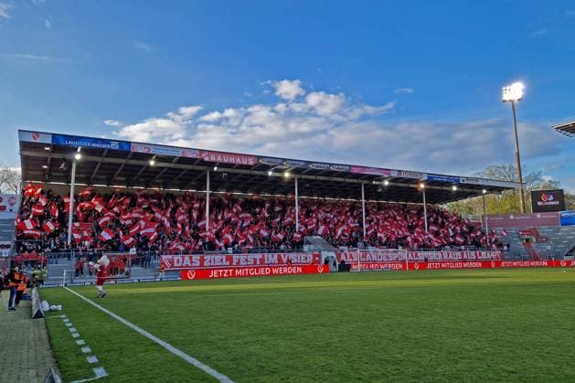 Cottbus, Deutschland 26. April 2023: Landespokal Brandenburg - 2022 2023 - FC Energie Cottbus vs. VfB Krieschow Im Bild: Stadion der Freundschaft mit Fanchoreografie Stadion der Freundschaft Brandenburg Copyright: xFotostandx xWeilandx