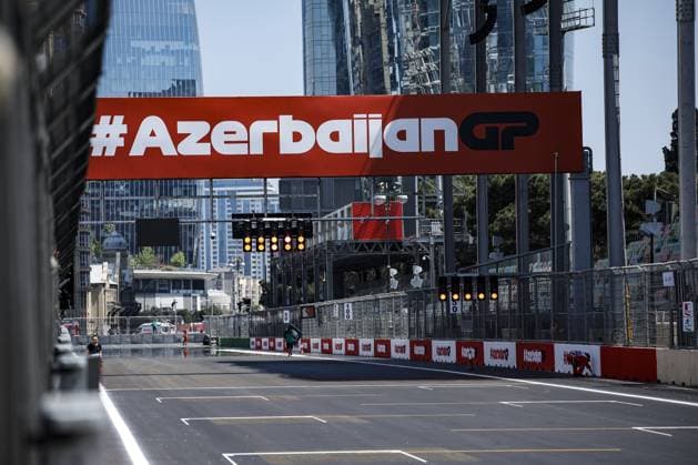 Baku circuit starting grid, grille de depart, during the Formula 1 Azerbaijan Grand Prix 2023, 4th round of the 2023 Formula One World Championship, WM, Weltmeisterschaft from April 28 to 30, 2023 on the Baku City Circuit, in Baku, Azerbaijan - F1 - AZERBAIJAN GRAND PRIX 2023 DPPI Panoramic  _R3_4162