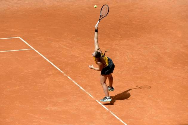 Mutua Madrid Open - Day 4 Jule Niemeier of Germanin action against Petra Kvitova of Czech Republic during second round at the Mutua Madrid Open 2023 tennis tournament on April 27, 2023 at Caja Magica stadium in Madrid, Spain. madrid Spain  Copyright: xJuanxCarlosxLucasx originalFilename:lucas-notitle230427_npc9F.jpg