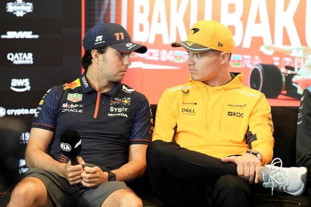27.04.2023, Baku City Circuit , Baku, FORMULA 1 AZERBAIJAN GRAND PRIX 2023 ,im Bild Sergio Perez (MEX), Oracle Red Bull Racing, Lando Norris (GBR), McLaren F1 Team Baku Baku City Circuit AZERBAIJAN