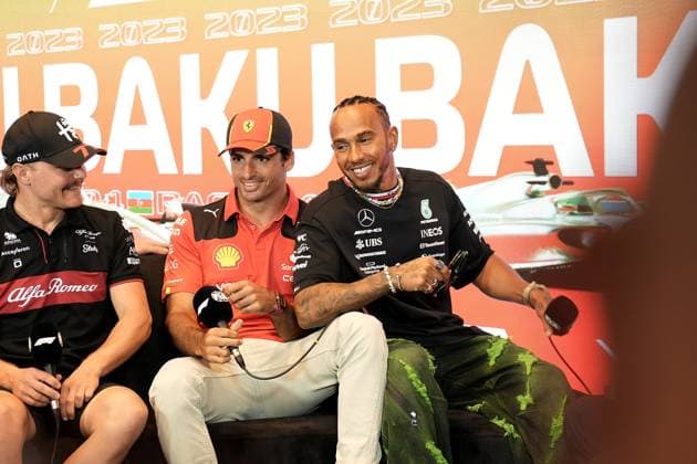 FORMULA 1 AZERBAIJAN GRAND PRIX 2023 27.04.2023, Baku City Circuit , Baku, FORMULA 1 AZERBAIJAN GRAND PRIX 2023 ,im Bild Valtteri Bottas (FIN), Alfa Romeo F1 Team Stake, Carlos Sainz Jr. (ESP), Scuderia Ferrari, Lewis Hamilton (GBR), Mercedes-AMG Petronas Formula One Team
