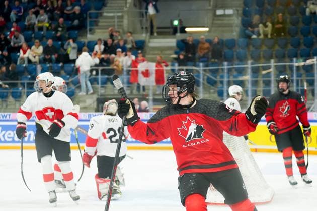 27.04.2023, Basel, St. Jakob Arena, IIHF Ice hockey, Eishockey U18 World Championship, WM, Weltmeisterschaft Canada vs Switzerland, 17 Macklin Celebrini (Canada) celebrates after scoring his team s fifth goal Basel St. Jakob Arena Basel Switzerland Copyright: xJustPictures.ch DanielaxPorcellix