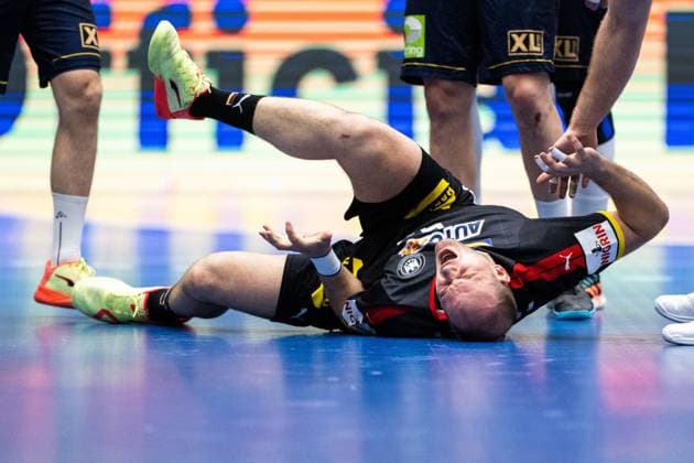 Sport Themen der Woche KW17 Sport Bilder des Tages 230427 Paul Drux of Germany in pain during the EHF Euro Cup handball match between Sweden and Germany on April 27, 2023 in Kristianstad. Photo: Petter Arvidson BILDBYRAN kod PA PA0560 handball handboll handball ehf euro cup sweden germany bbeng skada *** 230427 Paul Drux of Germany in pain during the EHF Euro Cup handball match between Sweden and Germany on April 27, 2023 in Kristianstad Photo Petter Arvidson BILDBYRAN code PA PA0560 handball handboll handball ehf euro cup sweden germany bbeng injury  Copyright: PETTERxARVIDSON BB230427PA042