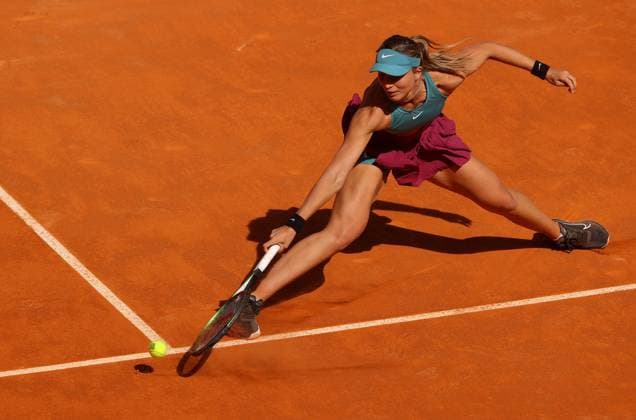 Sport Themen der Woche KW17 Sport Bilder des Tages Mandatory Credit: Photo by Ella Ling Shutterstock (13889088bi) Paula Badosa of Spain in action Mutua Madrid Open, Day 4 Tennis, La Caja Magica, Madrid, Spain - 28th Apr 2023 Mutua Madrid Open, Day 4 Tennis, La Caja Magica, Madrid, Spain - 28th Apr 2023  Copyright: xEllaxLing Shutterstockx 13889088bi