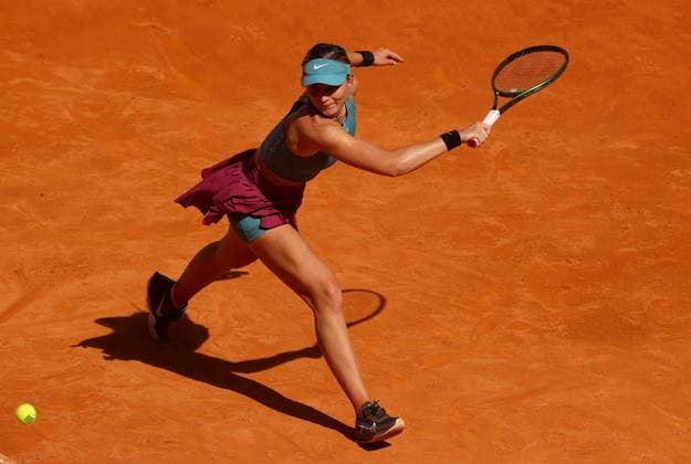 Mandatory Credit: Photo by Ella Ling Shutterstock (13889088az) Paula Badosa of Spain in action Mutua Madrid Open, Day 4 Tennis, La Caja Magica, Madrid, Spain - 28th Apr 2023 Mutua Madrid Open, Day 4 Tennis, La Caja Magica, Madrid, Spain - 28th Apr 2023  Copyright: xEllaxLing Shutterstockx 13889088az