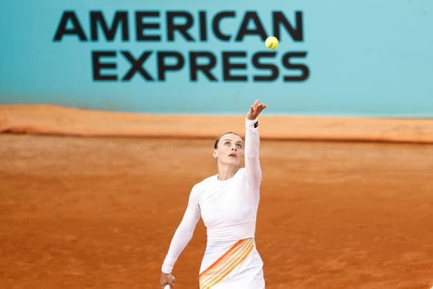 April 27, 2023, MADRID, MADRID, SPAIN: Ana Bogdan of Romania in action against Shelby Rogers of United States during the Mutua Madrid Open 2023 celebrated at Caja Magica on Abril 27, 2023 in Madrid, Spain. MADRID SPAIN - ZUMAa181 20230427_zaa_a181_269 Copyright: xOscarxJ.xBarrosox