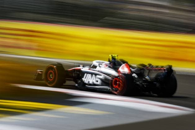 20 MAGNUSSEN Kevin (den), Haas F1 Team VF-23 Ferrari, action during the Formula 1 Azerbaijan Grand Prix 2023, 4th round of the 2023 Formula One World Championship, WM, Weltmeisterschaft from April 28 to 30, 2023 on the Baku City Circuit, in Baku, Azerbaijan - F1 - AZERBAIJAN GRAND PRIX 2023 DPPI Panoramic  00122008__R3_6295