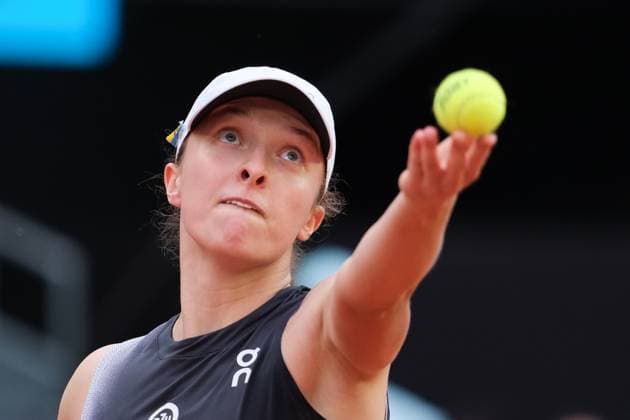 April 28, 2023, Madrid, Spain: Iga Swiatek of Poland plays against Julia Grabher of Austria during the second round on Day Five of the Mutua Madrid Open at La Caja Magica in Madrid. Swiatek win Madrid Spain - ZUMAs197 20230428_zaa_s197_112 Copyright: xAtilanoxGarciax