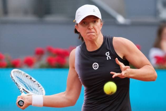 April 28, 2023, Madrid, Spain: Iga Swiatek of Poland plays against Julia Grabher of Austria during the second round on Day Five of the Mutua Madrid Open at La Caja Magica in Madrid. Swiatek win Madrid Spain - ZUMAs197 20230428_zaa_s197_106 Copyright: xAtilanoxGarciax