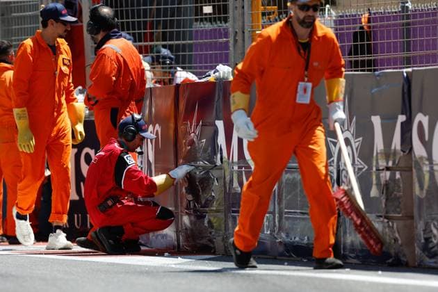 Damaged barrier after crash of 2 Logan Sargeant (USA, Williams Racing), F1 Grand Prix of Azerbaijan at Baku City Circuit on April 29, 2023 in Baku, Azerbaijan. (Photo by HOCH ZWEI) Baku Azerbaijan