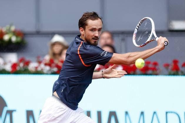 Sport Themen der Woche KW17 April 29, 2023, MADRID, MADRID, SPAIN: Daniil Medvedev of Russia in action against Andrea Vavassori of Italy during the Mutua Madrid Open 2023 celebrated at Caja Magica on Abril 29, 2023 in Madrid, Spain. MADRID SPAIN - ZUMAa181 20230429_zaa_a181_053 Copyright: xOscarxJ.xBarrosox