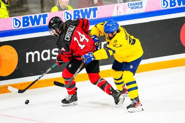 BASEL, SWITZERLAND - APRIL 29: during the semi final of U18 Ice hockey, Eishockey World Championship, WM, Weltmeisterschaft match between Sweden and Canada at St. Jakob-Park on April 29, 2023 in Basel, Switzerland. Basel St. Jakob-Park Basel-Stadt Switzerland Copyright: xJustPictures.ch JarixPestelaccix