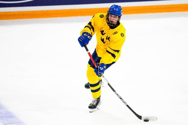 BASEL, SWITZERLAND - APRIL 29: Theo Lindstein of Sweden in action during the semi final of U18 Ice hockey, Eishockey World Championship, WM, Weltmeisterschaft match between Sweden and Canada at St. Jakob-Park on April 29, 2023 in Basel, Switzerland. Basel St. Jakob-Park Basel-Stadt Switzerland Copyright: xJustPictures.ch JarixPestelaccix