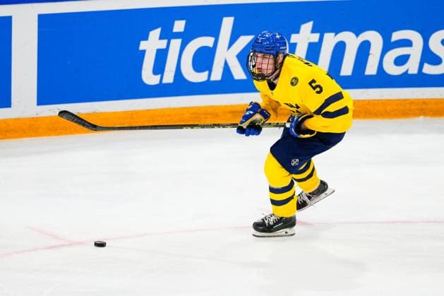 BASEL, SWITZERLAND - APRIL 29: Tom Willander of Sweden in action during the semi final of U18 Ice hockey, Eishockey World Championship, WM, Weltmeisterschaft match between Sweden and Canada at St. Jakob-Park on April 29, 2023 in Basel, Switzerland. Basel St. Jakob-Park Basel-Stadt Switzerland Copyright: xJustPictures.ch JarixPestelaccix
