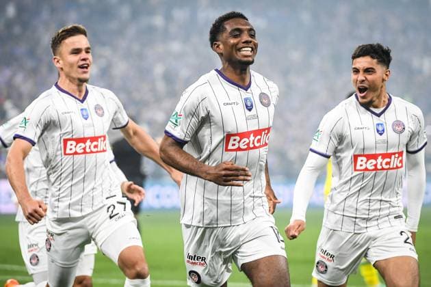 April 29, 2023, Saint-Denis, France, France: Logan COSTA of Toulouse celebrate his goal with teammates during the French Cup Final match between FC Nantes and Toulouse FC at Stade de France on April 29, 2023 in Saint-Denis near Paris, France. Saint-Denis France - ZUMAm308 20230429_zsp_m308_001 Copyright: xMatthieuxMirvillex