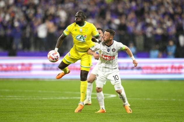 Brecht Dejaegere (TFC) vs Moussa Sissoko (Nantes) FOOTBALL : Nantes vs Toulouse - Finale de la Coupe de France - 29 04 2023 JBAutissier Panoramic 