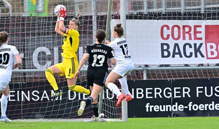 30.04.2023 - Fussball - Frauen Damen - Saison 2022 2023 - 2. Bundesliga - 22. Spieltag: 1. FC Nürnberg FCN ( Club ) - SG Andernach - Sportfoto Zink - regulations prohibit any use of photographs as image sequences and or quasi-video - xwoxzix - Lea Paulick (1, 1. FC Nürnberg FCN ) Lara Felix (13, 1. FC Nürnberg FCN ) Leonie Wäschenbach (17, SG 99 Andernach )