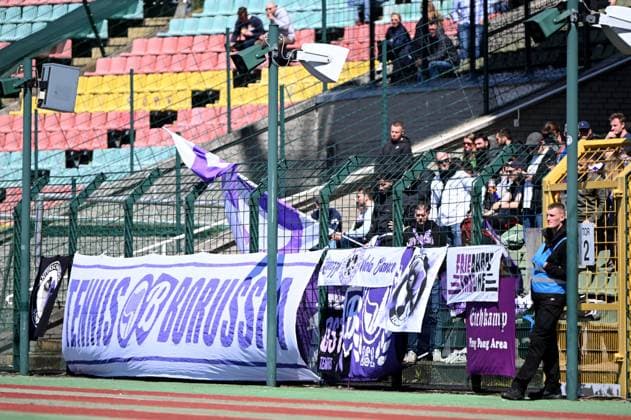 Fussball, Herren, Saison 2022 2023, Regionalliga Nordost (30. Spieltag), VSG Altglienicke - Tennis Borussia, Gästeblock, Fans von TeBe, 30.04. 2023, Copyright: xMatthiasxKochx