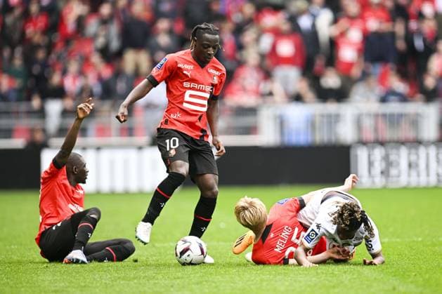 Jeremy Doku (Rennes FC) FOOTBALL : Rennes vs Angers - Ligue 1 - 30 04 2023 JBAutissier Panoramic 