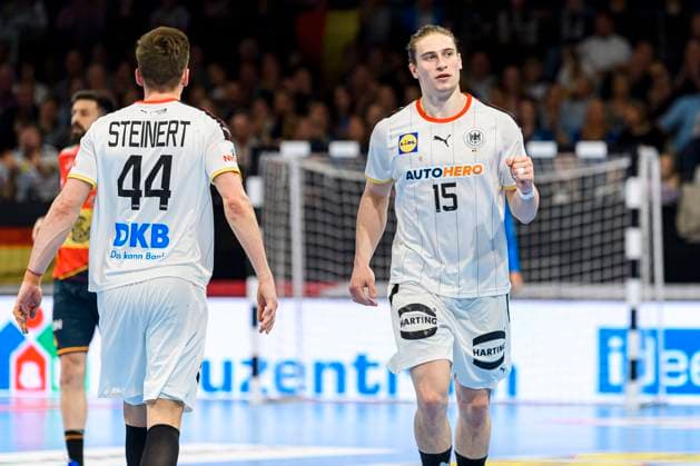 Handball, Herren: Euro-Cup, Deutschland - Spanien, Juri Knorr (Deutschland) Berlin Max-Schmeling-Halle Deutschland