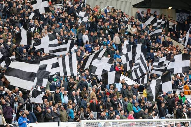 Newcastle United v Southampton Premier League 30-04-2023. Newcastle fans wave flags during the Premier League match between Newcastle United and Southampton at St. James s Park, Newcastle, England on 30 April 2023. Newcastle St. James s Park Tyne and Wear England Editorial use only DataCo restrictions apply See www.football-dataco.com , Copyright: xStephenxDobsonx PSI-17363-0115