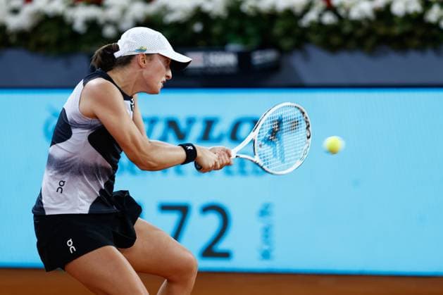 May 1, 2023, MADRID, MADRID, SPAIN: Iga Swiatek of Poland in action against Ekaterina Alexandrova of Russia during the Mutua Madrid Open 2023 celebrated at Caja Magica on May 01, 2023 in Madrid, Spain. MADRID SPAIN - ZUMAa181 20230501_zaa_a181_400 Copyright: xOscarxJ.xBarrosox