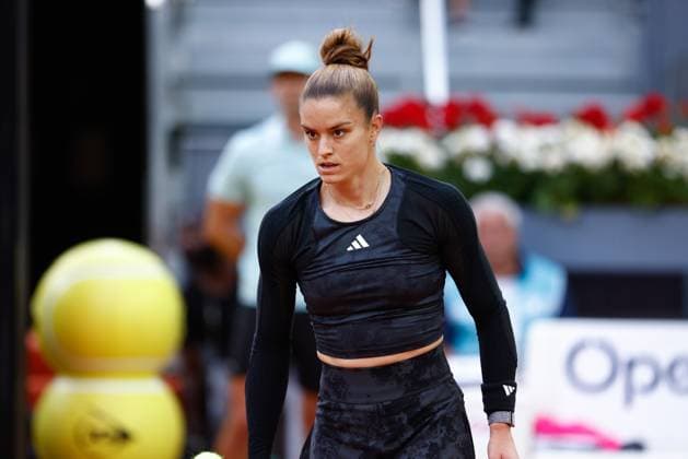 May 2, 2023, MADRID, MADRID, SPAIN: Maria Sakkari of Greece in action against Irina Camelia Begu of Romania during the Mutua Madrid Open 2023 celebrated at Caja Magica on May 02, 2023 in Madrid, Spain. MADRID SPAIN - ZUMAa181 20230502_zaa_a181_350 Copyright: xOscarxJ.xBarrosox