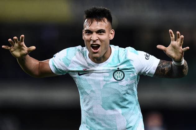Sport Themen der Woche KW18 Sport Bilder des Tages Mp Verona 03 05 2023 - campionato di calcio serie A Hellas Verona-Inter foto Matteo Papini Image nella foto: esultanza gol Lautaro Martinez 