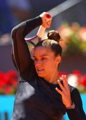 Sport Bilder des Tages Mandatory Credit: Photo by Ella Ling Shutterstock (13895879av) Maria Sakkari of Greece in action Mutua Madrid Open, Day 11, Tennis, La Caja Magica, Madrid, Spain - 04 May 2023 Mutua Madrid Open, Day 11, Tennis, La Caja Magica, Madrid, Spain - 04 May 2023  Copyright: xEllaxLing Shutterstockx 13895879av