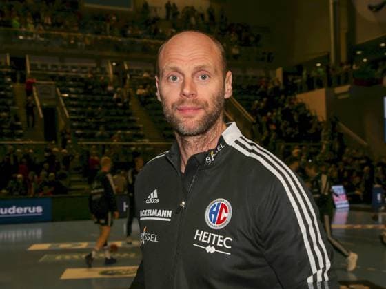 Co-Trainer Olafur Stefansson (HCE) Liqui Moly HBL Bundesliga Saison 2022-23 Punktspiel SC Magdeburg - HC Erlangen am 17.12.2022 Co-Trainer Olafur Stefansson (HCE) Liqui Moly HBL Bundesliga Saison 2022-23 Punktspiel SC Magdeburg - HC Erlangen am 17.12.2022 (License=RM) 19598577 Copyright: xZoonar.com AxelxKammererx 19598577
