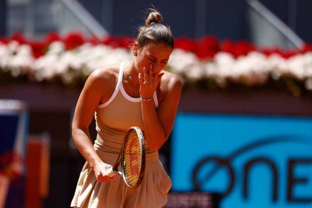 May 5, 2023, MADRID, MADRID, SPAIN: Marta Kostyuk of Ukraine plays doubles with Elena-Gabriela Ruse of Romania against Coco Gauff and Jessica Pegula of United States during the Mutua Madrid Open 2023 celebrated at Caja Magica on May 05, 2023 in Madrid, Spain. MADRID SPAIN - ZUMAa181 20230505_zaa_a181_012 Copyright: xOscarxJ.xBarrosox