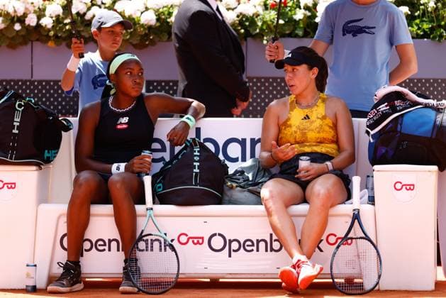 May 5, 2023, MADRID, MADRID, SPAIN: Jessica Pegula of United States plays doubles with Coco Gauff of United States against Marta Kostyuk of Ukraine and Elena-Gabriela Ruse of Romania during the Mutua Madrid Open 2023 celebrated at Caja Magica on May 05, 2023 in Madrid, Spain. MADRID SPAIN - ZUMAa181 20230505_zaa_a181_026 Copyright: xOscarxJ.xBarrosox
